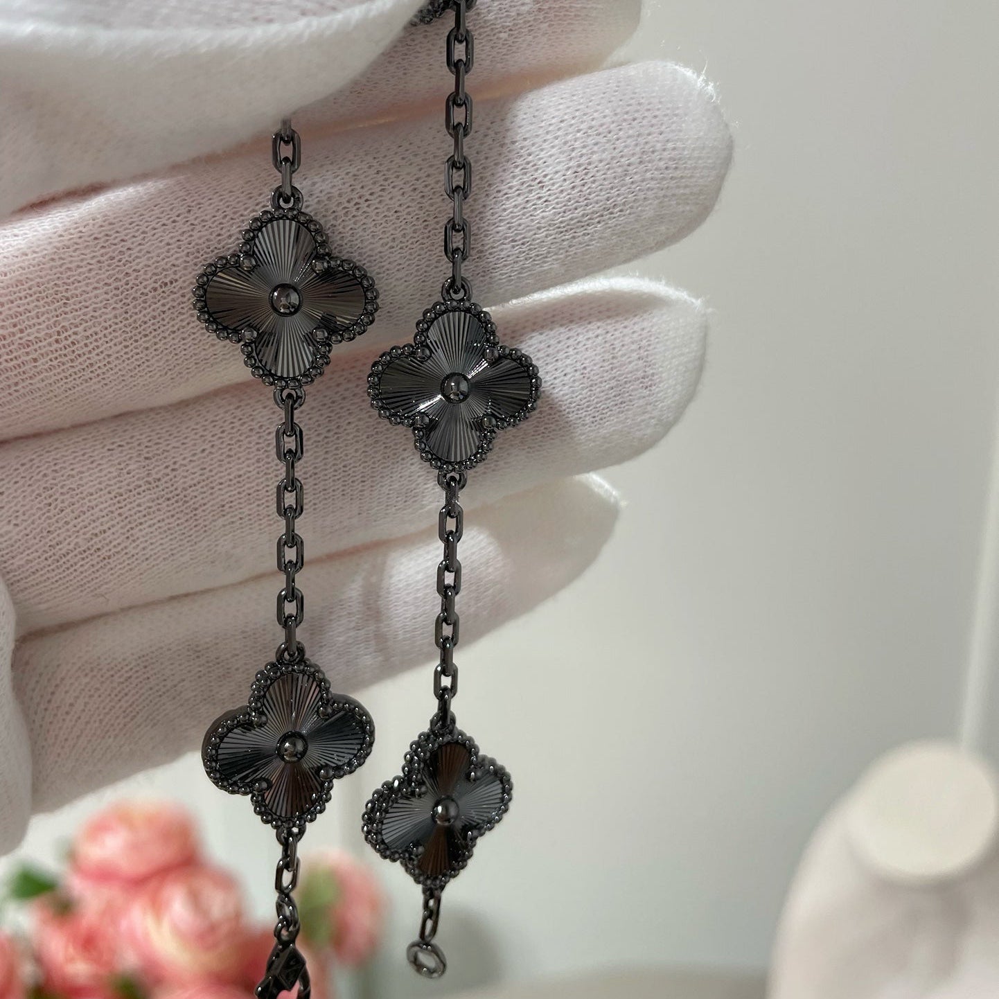 [Perla Lux]CLOVER 5 MOTIF BLACK BRACELET