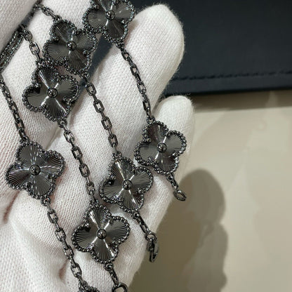 [Perla Lux]CLOVER 5 MOTIF BLACK BRACELET
