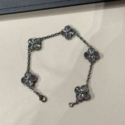 [Perla Lux]CLOVER 5 MOTIF BLACK BRACELET