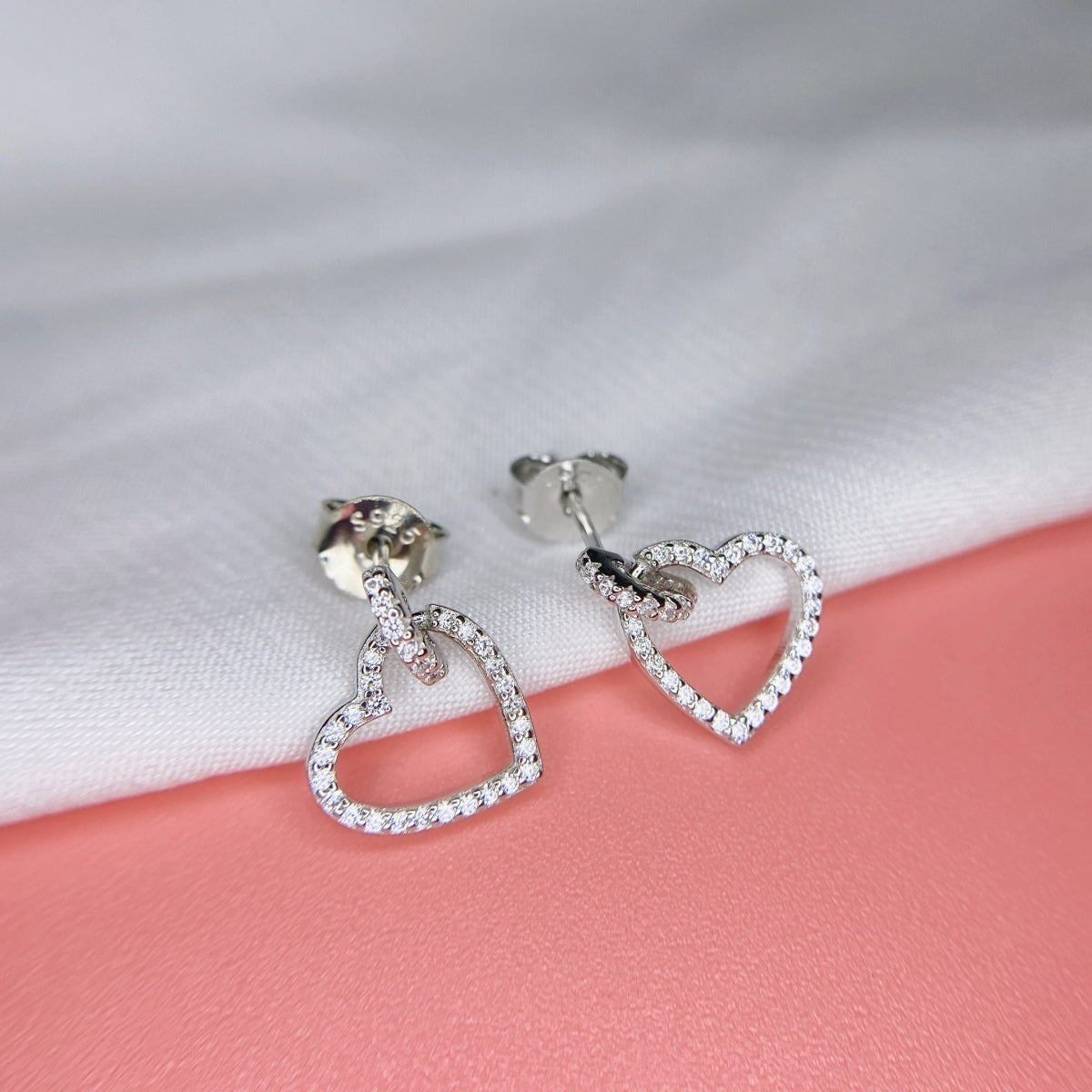 [Perla Lux]Dainty Heart Shape Earrings