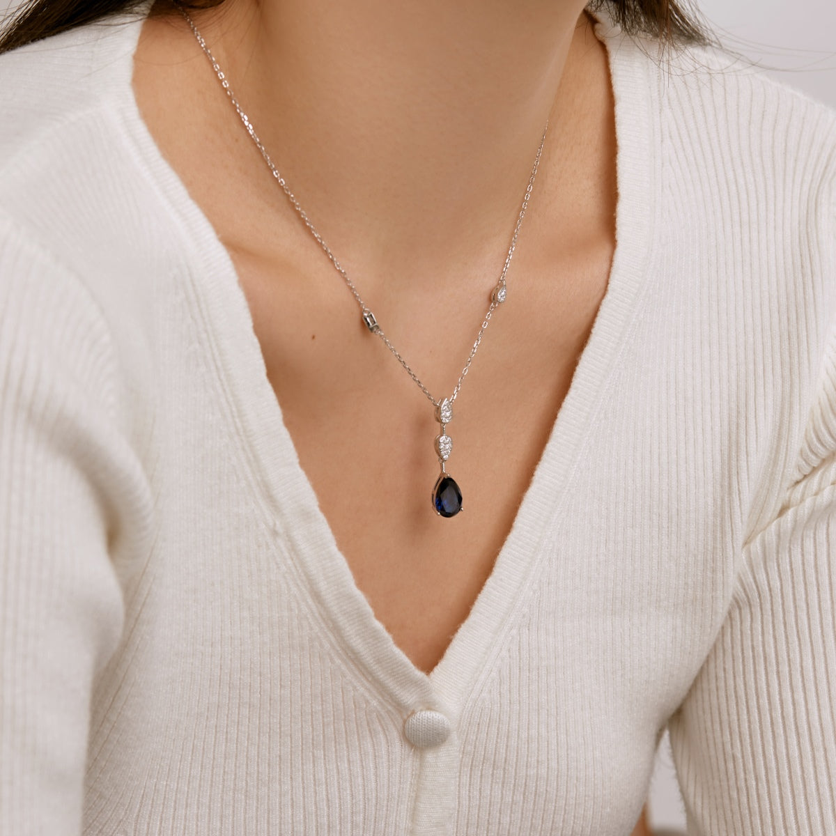 [Perla Lux]Dazzling Pear Cut Necklace