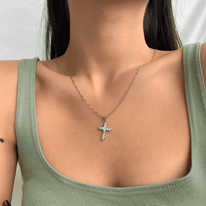 [Perla Lux]Delicate Cross Shape Necklace