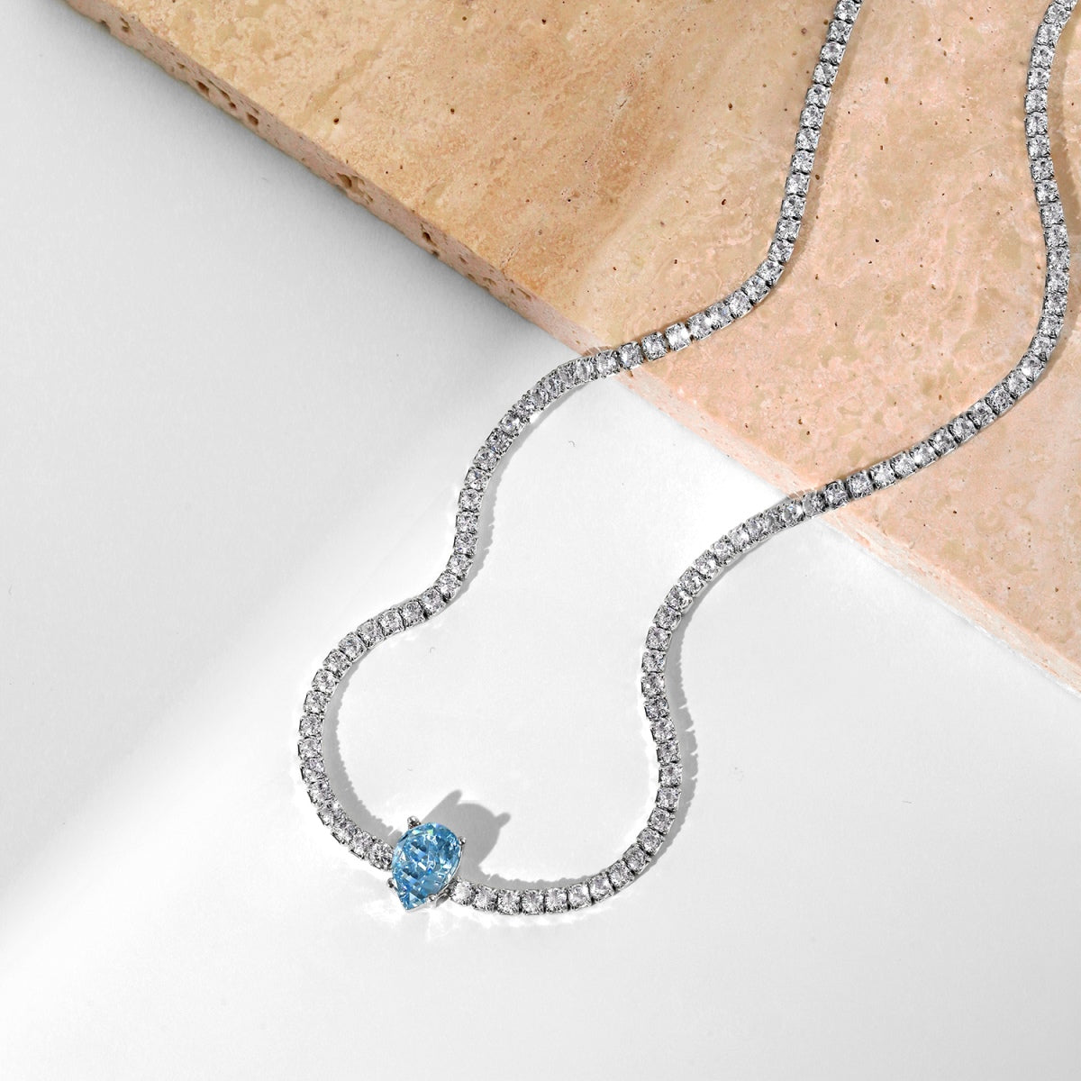 [Perla Lux]1.0 carat Unique Pear Cut Tennis Necklace