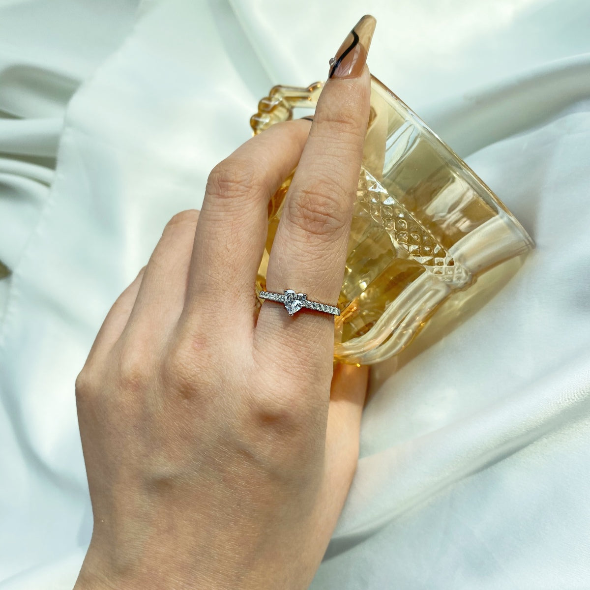 [Perla Lux]0.5 Carat CaratEternity Charming Heart Shape Lover Ring