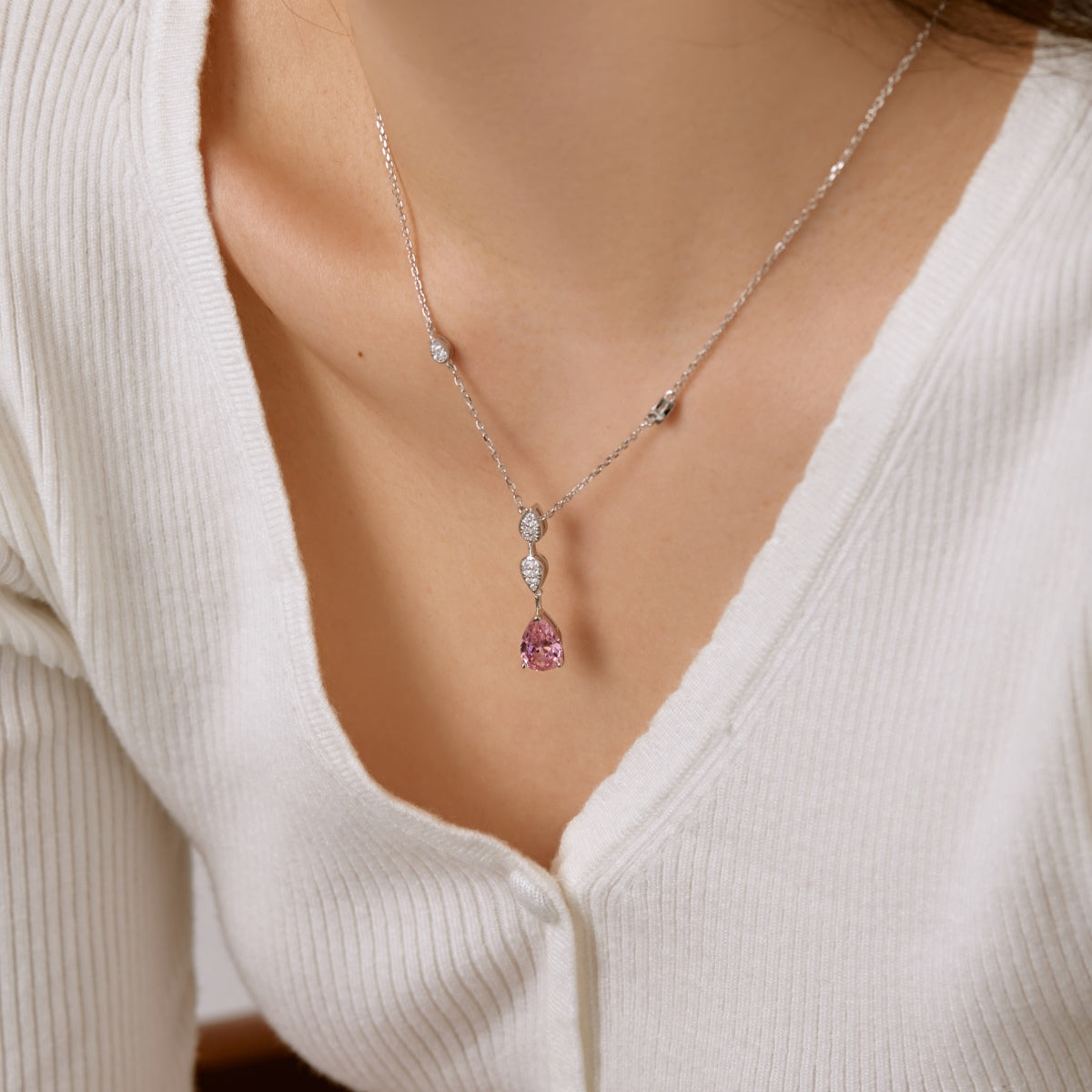 [Perla Lux]Dazzling Pear Cut Necklace