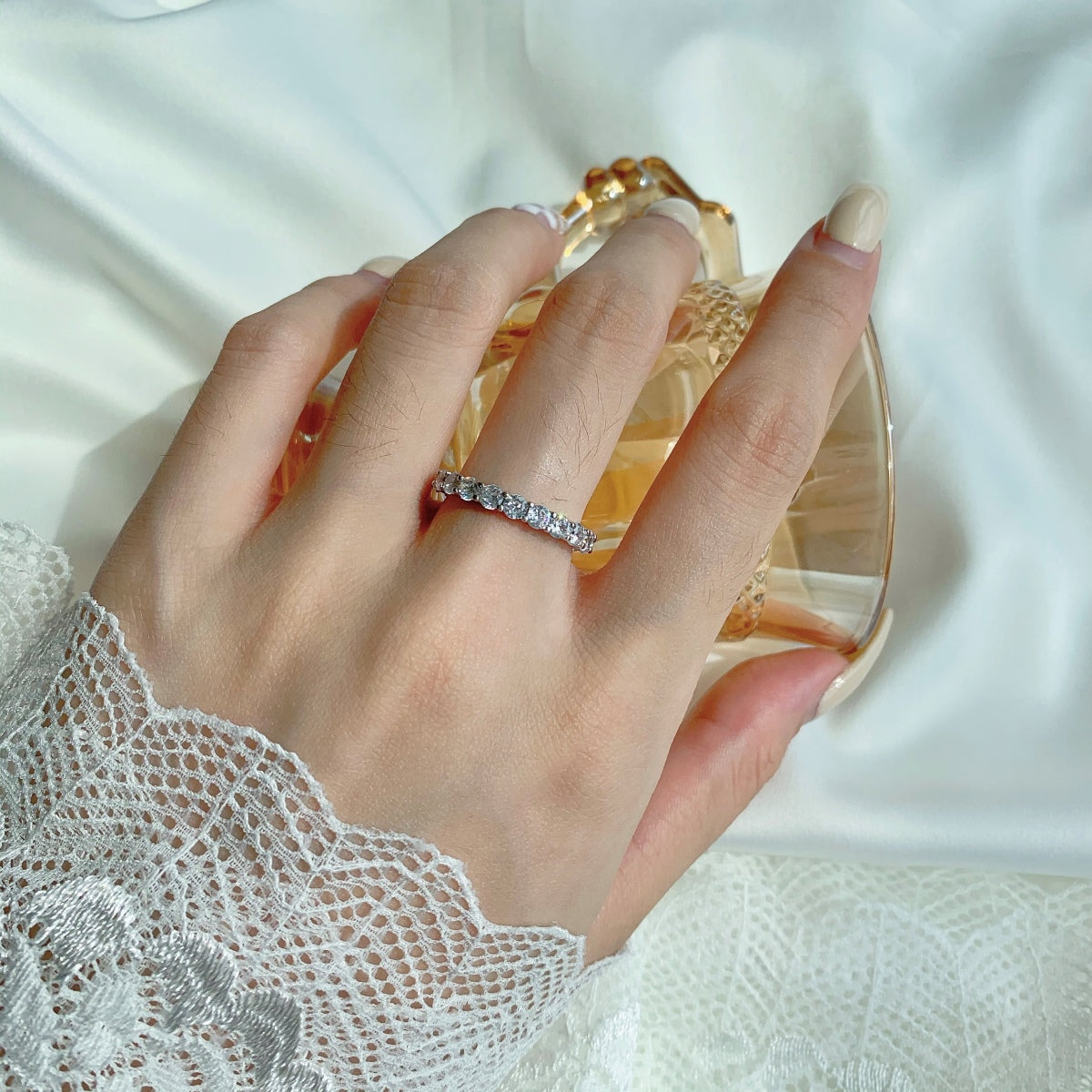 [Perla Lux]Sparkling Round Cut Tennis Ring