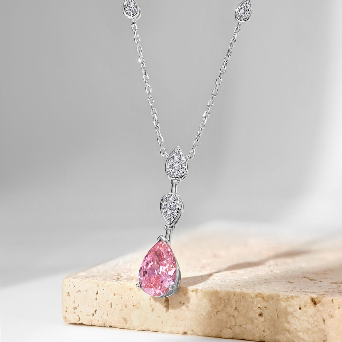 [Perla Lux]Dazzling Pear Cut Necklace