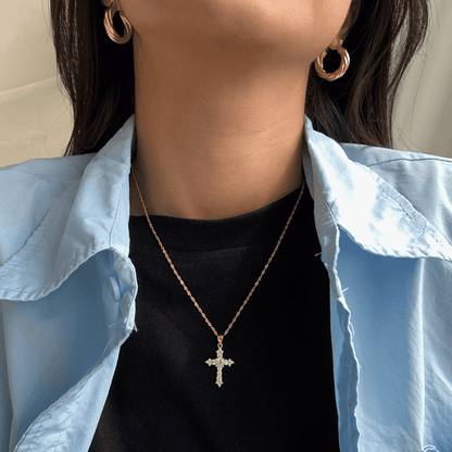 [Perla Lux]Delicate Cross Shape Necklace
