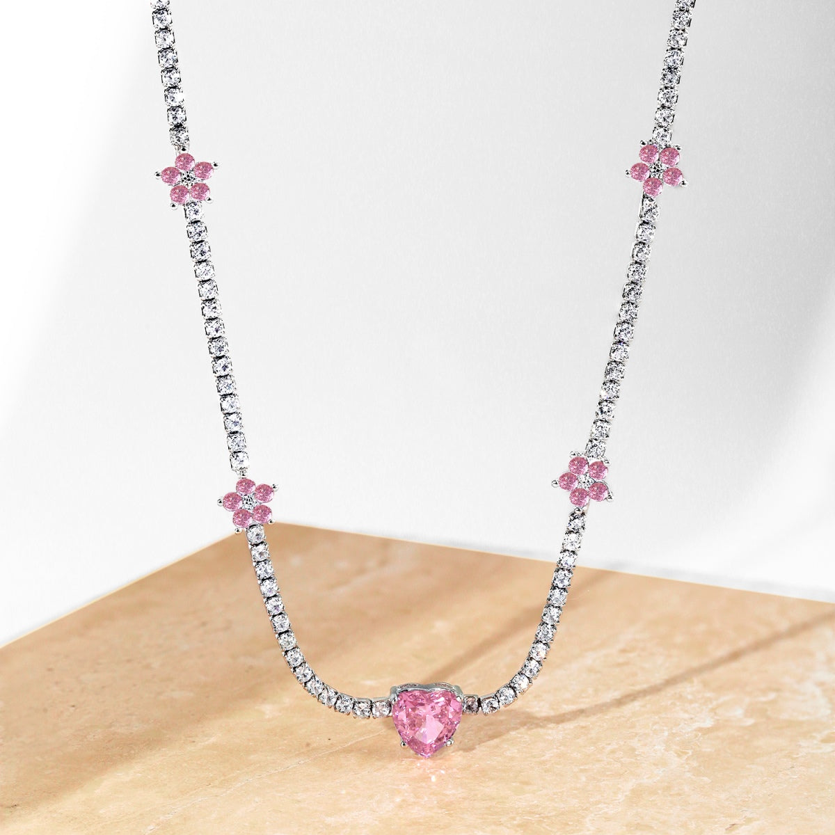 [Perla Lux]Dazzling Pink Heart Flower Necklace