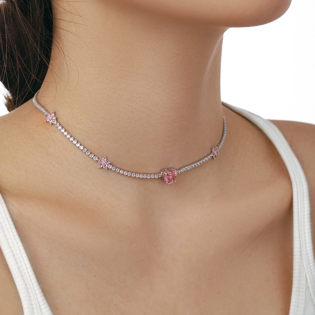 [Perla Lux]Dazzling Pink Heart Flower Necklace