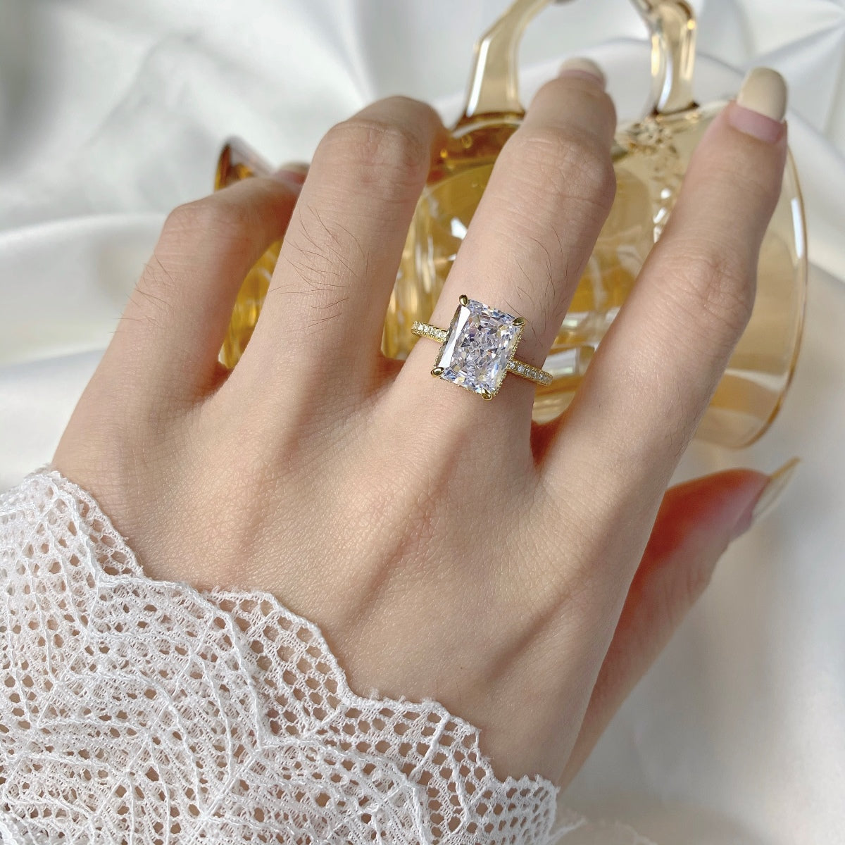 [Perla Lux]4.0 Carat Luxurious Engagement Ring