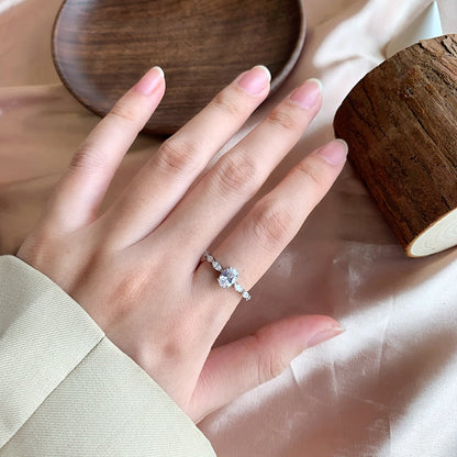 [Perla Lux]0.75 Carat Luxurious Vibrant Elongated Cushion Cut Daily Ring
