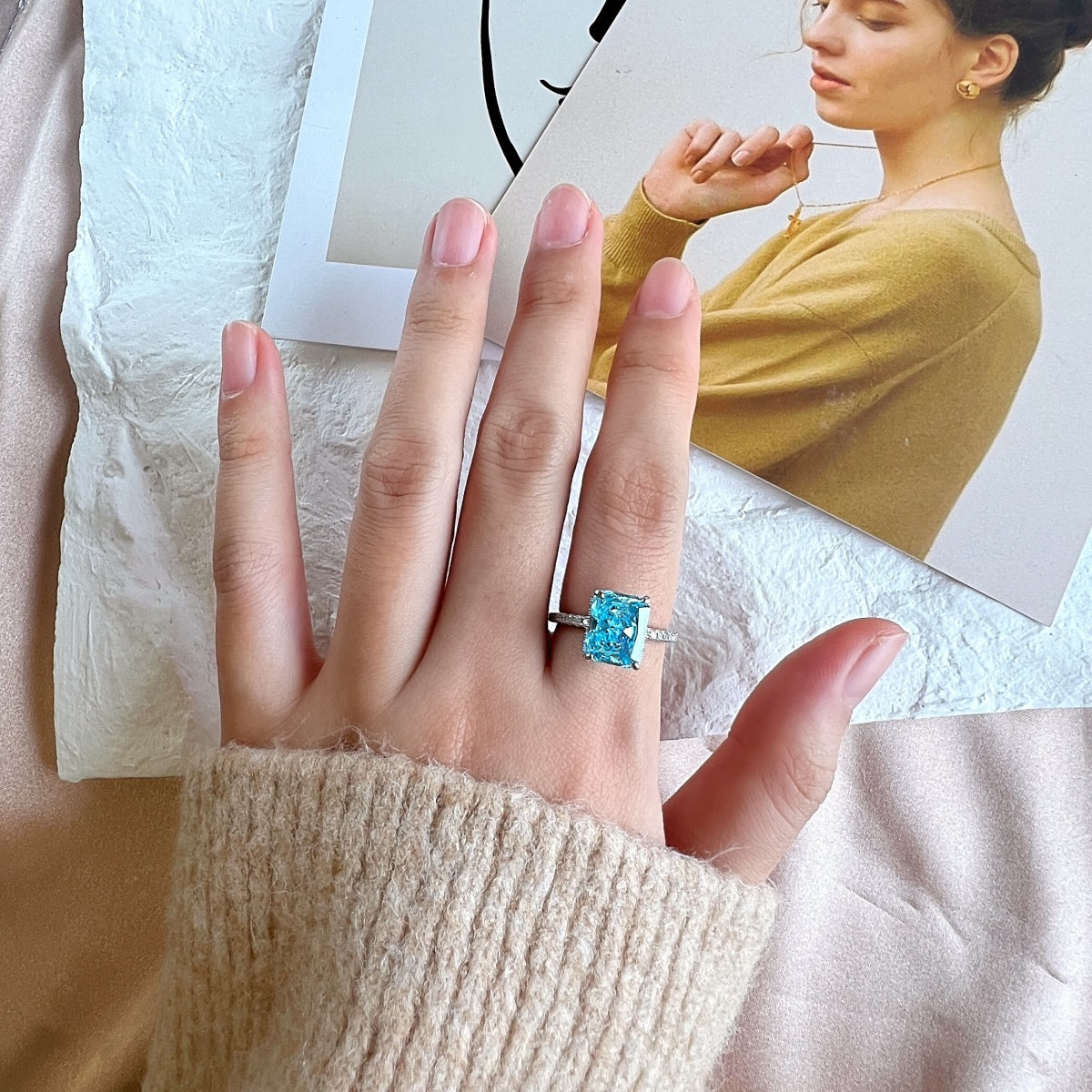 [Perla Lux]4.0 Carat Luxurious Engagement Ring