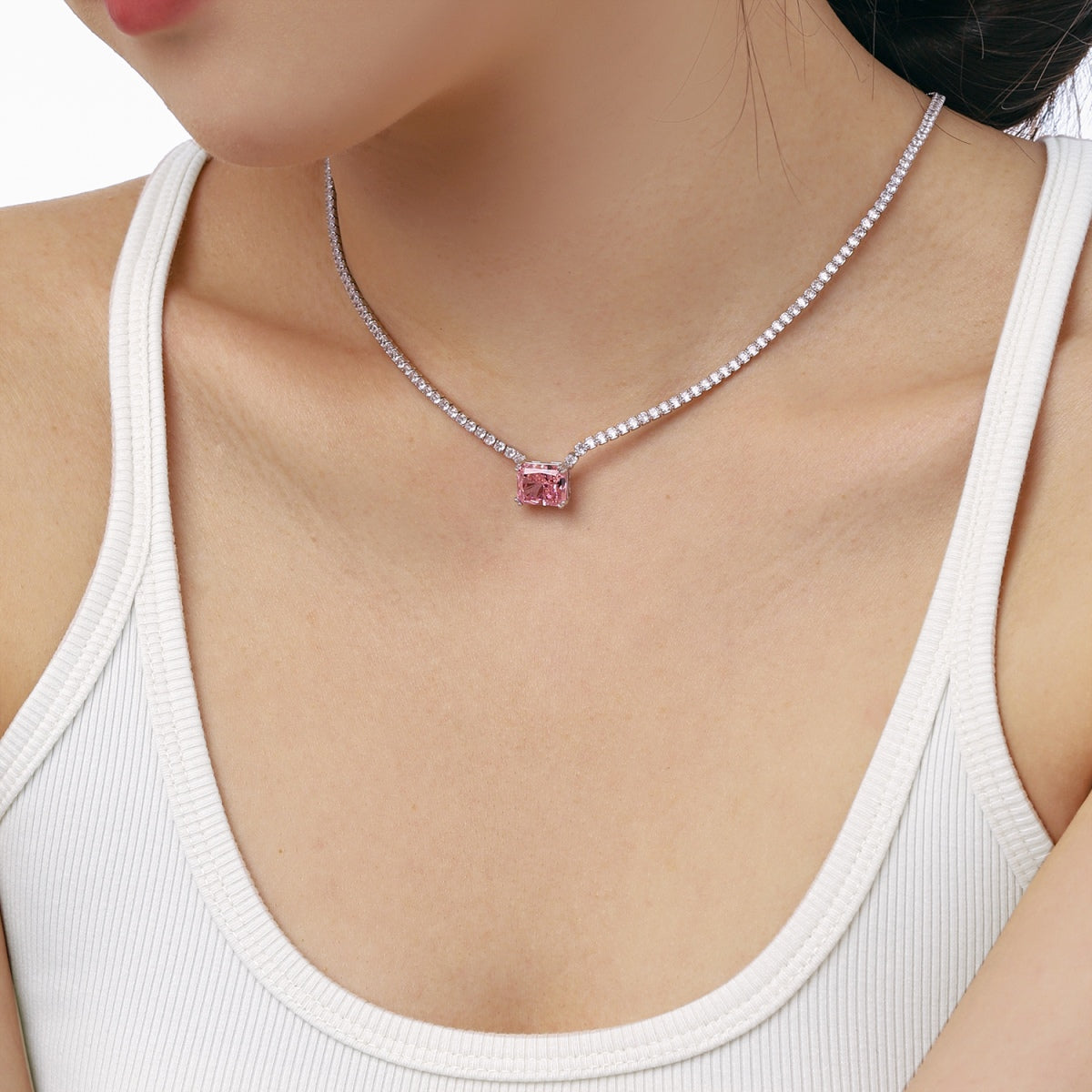 [Perla Lux]4.0 Carat Elegant Radiant Cut Necklace