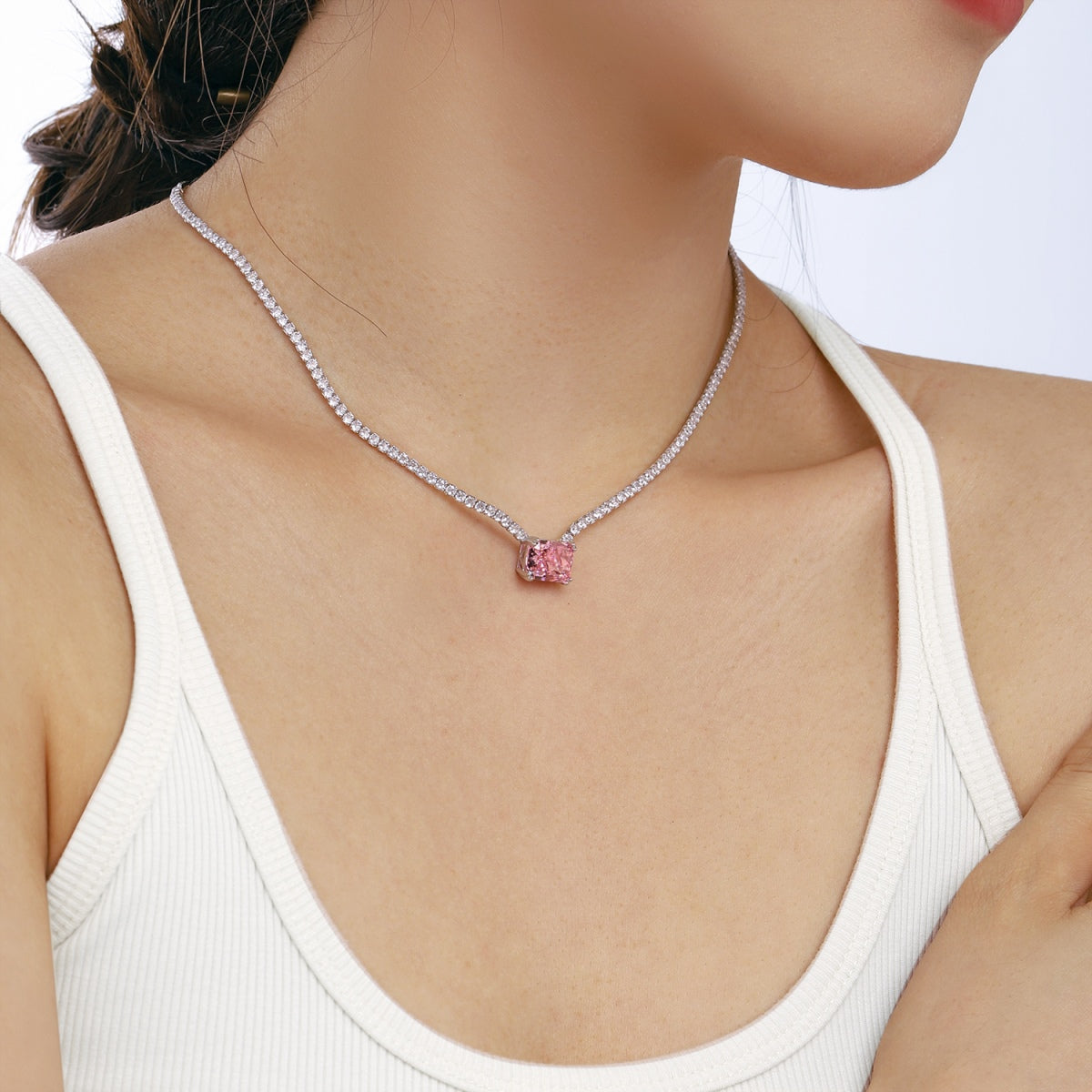 [Perla Lux]4.0 Carat Elegant Radiant Cut Necklace