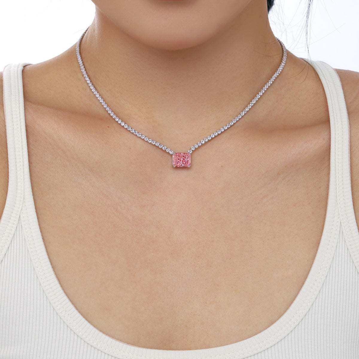 [Perla Lux]4.0 Carat Elegant Radiant Cut Necklace