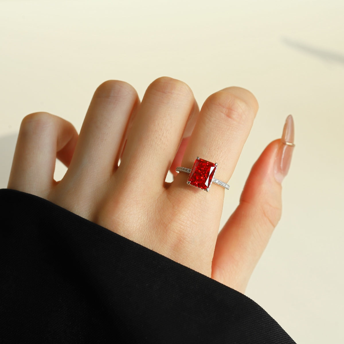 [Perla Lux]4.0 Carat Luxurious Engagement Ring
