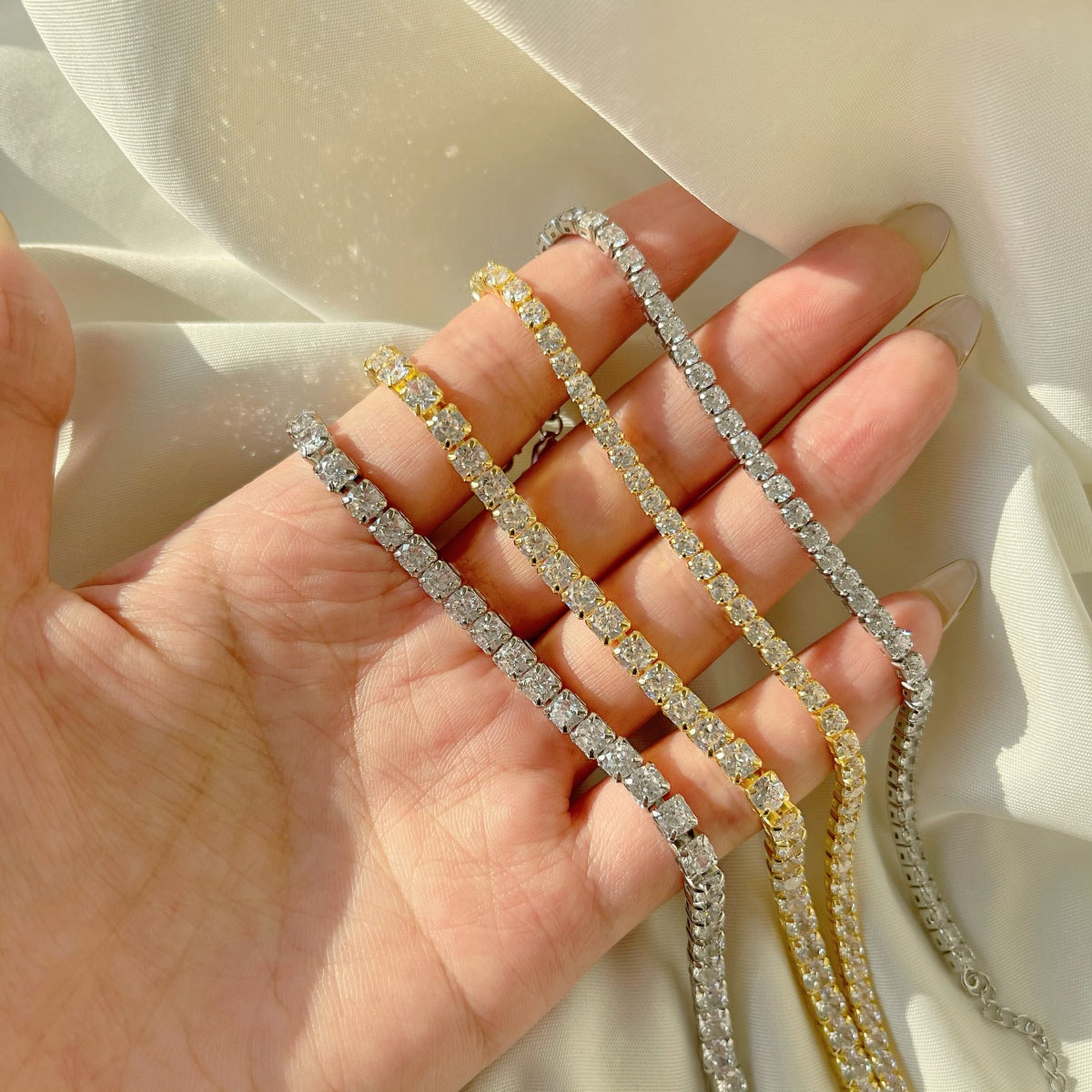 [Perla Lux]Sparkling Radiant Princess Cut Tennis Bracelet