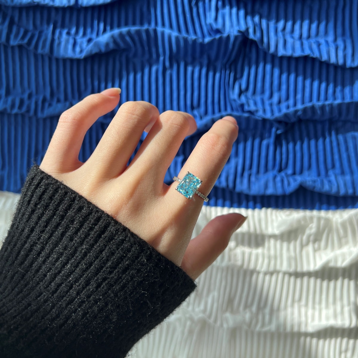 [Perla Lux]4.0 Carat Luxurious Engagement Ring