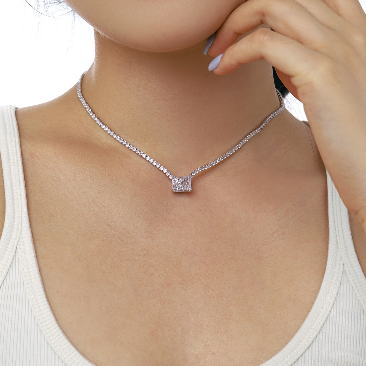 [Perla Lux]4.0 Carat Elegant Radiant Cut Necklace