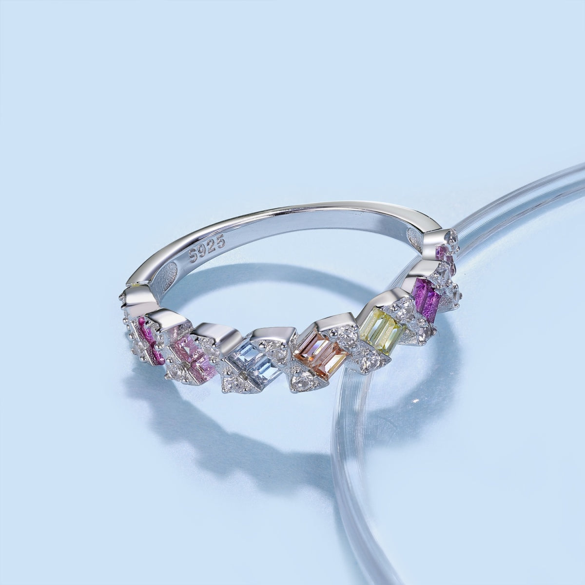 [Perla Lux]Delicate Vibrant Emerald Cut Daily Ring