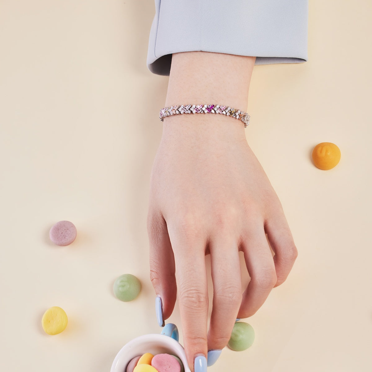 [Perla Lux]Dazzling Unique Multi Shape Daily Bracelet