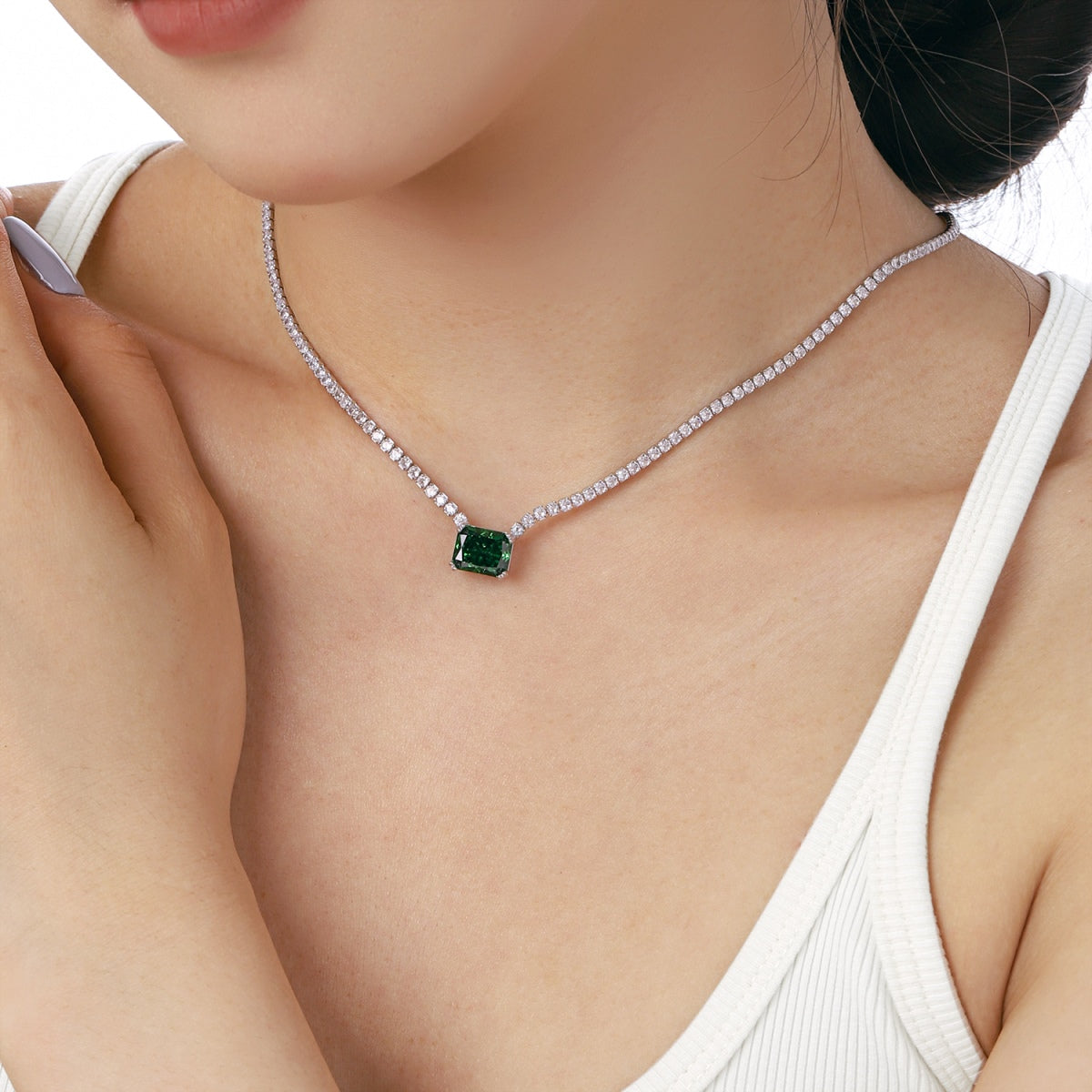 [Perla Lux]4.0 Carat Elegant Radiant Cut Necklace