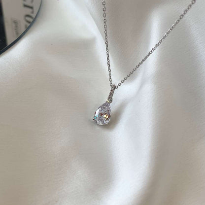 [Perla Lux]Delicate Water Drop Shape Fashion Necklace