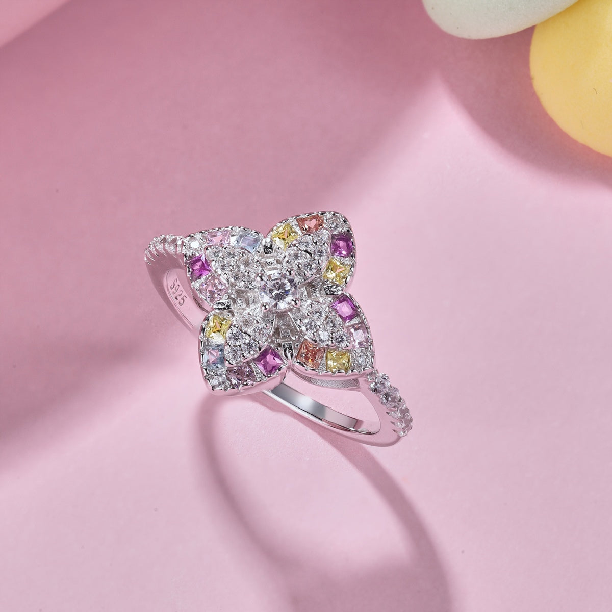 [Perla Lux]Luxurious Colorful Flower Shape Banquet Ring