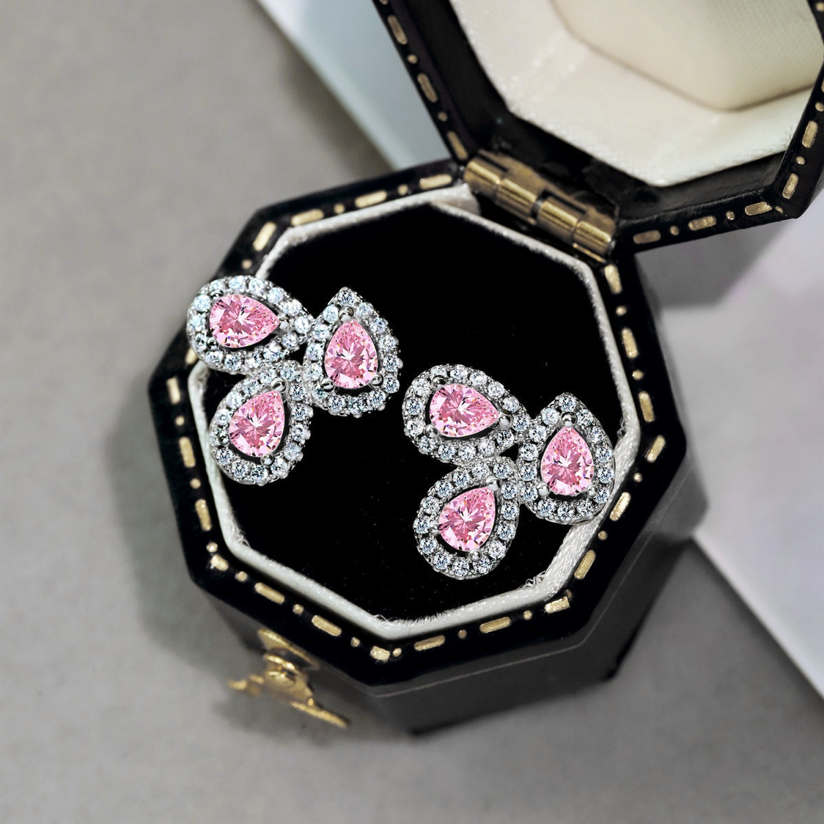 [Perla Lux]Ornate Flower Shape Pear Cut Lover Earrings