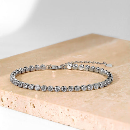 [Perla Lux]Ornate  Sparkling Round Cut Daily Bracelet