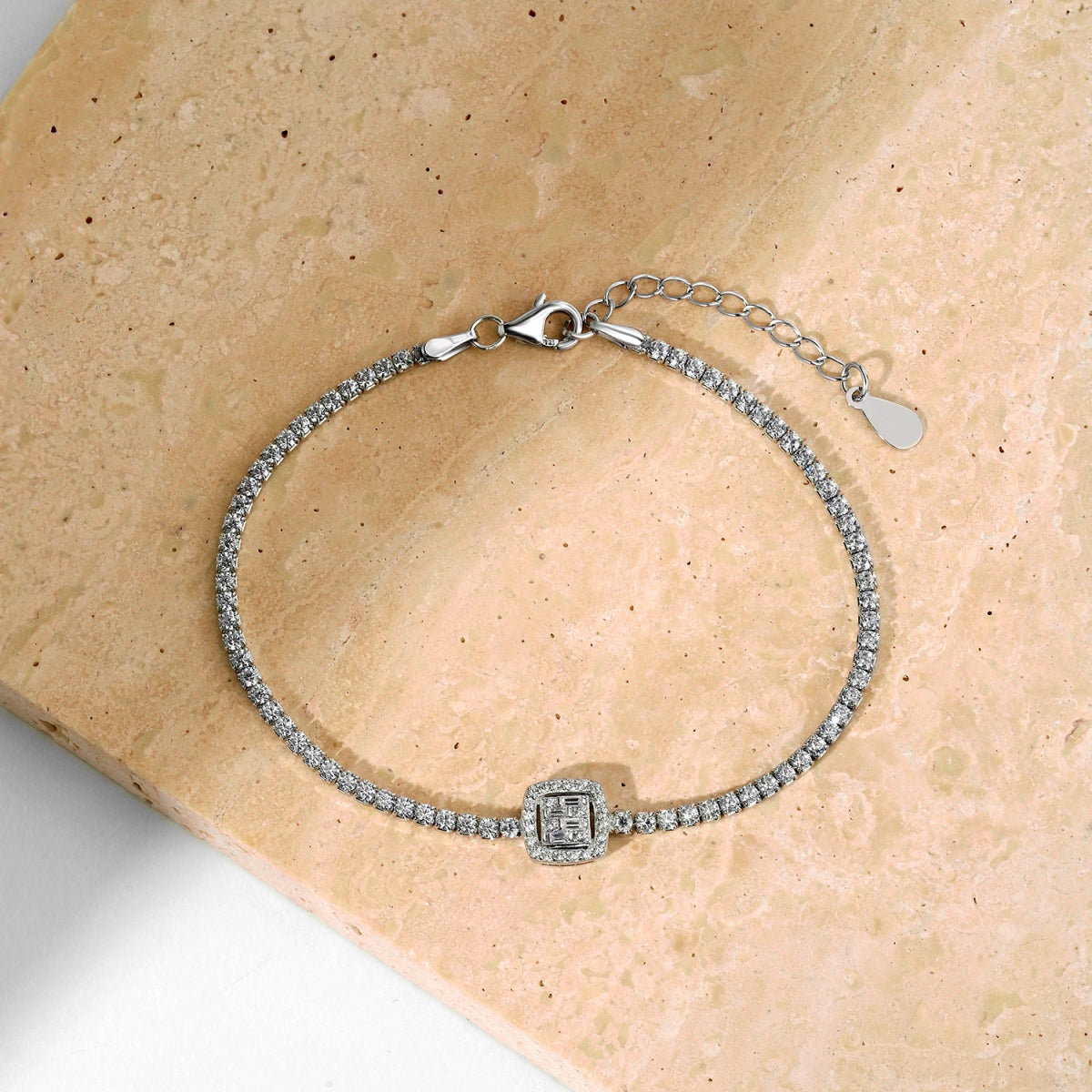 [Perla Lux]Luxurious Dazzling Square Shape Banquet Bracelet