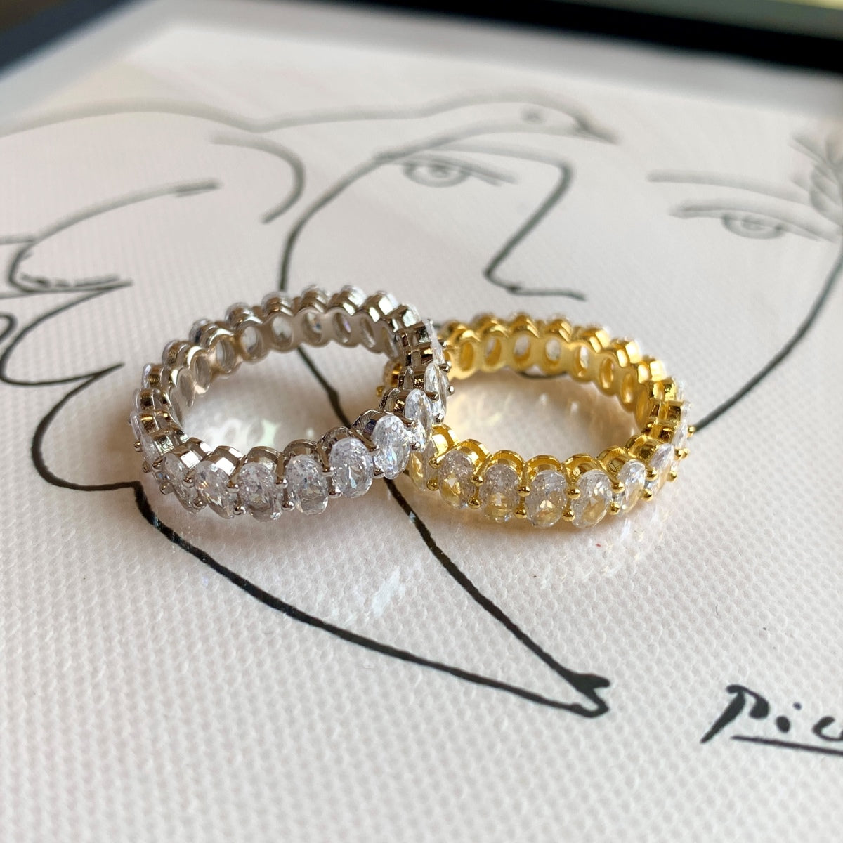 [Perla Lux]Ornate Oval Cut Tennis Ring