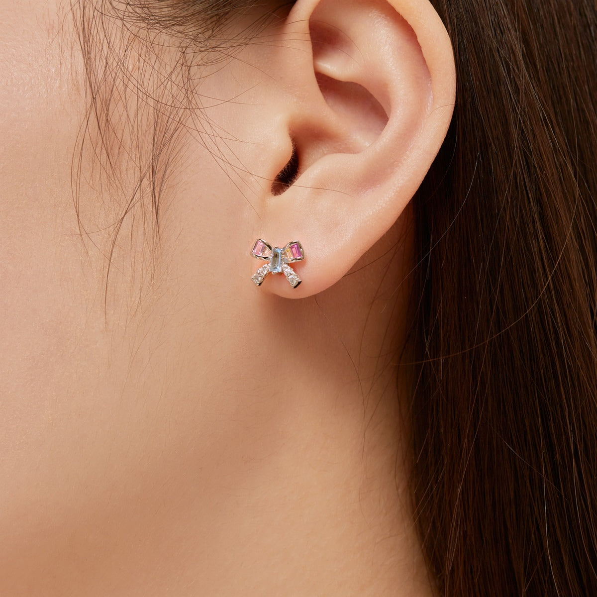 [Perla Lux]Ornate Butterfly Shape Daily Earrings