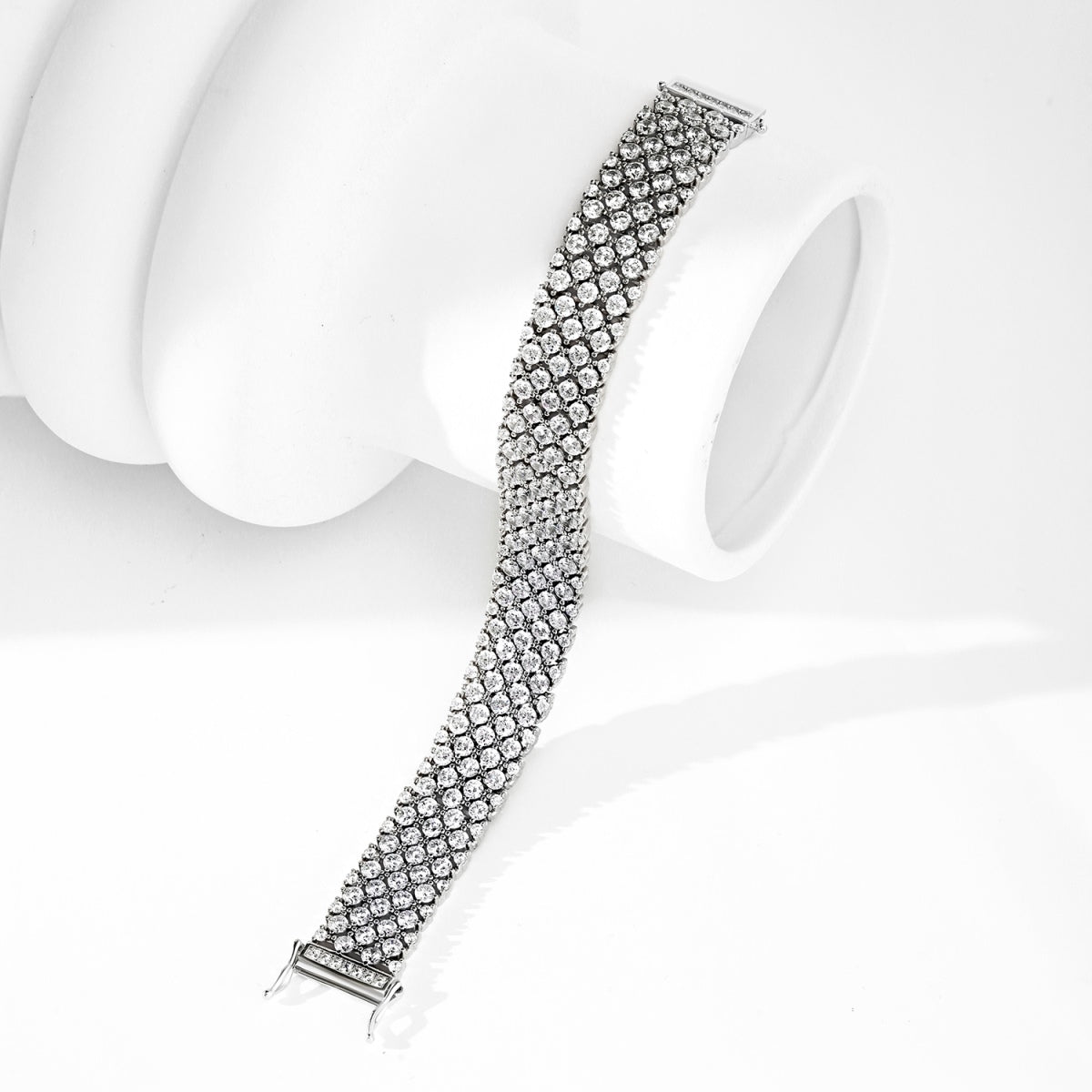 [Perla Lux]Ornate Elegant Round Cut Party Bracelet