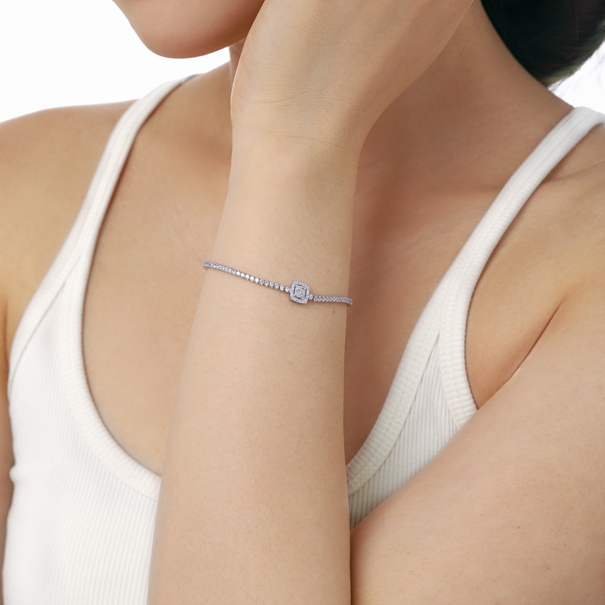 [Perla Lux]Luxurious Dazzling Square Shape Banquet Bracelet