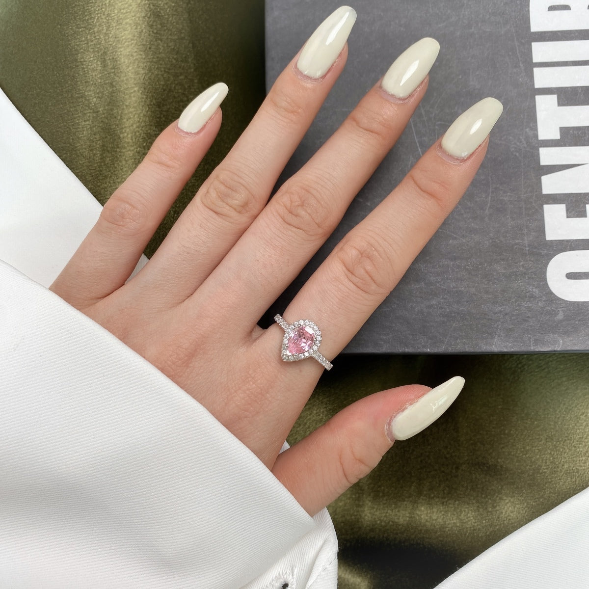 [Perla Lux]1.0 Carat Luxurious Resplendent Water Drop Shape Wedding Ring