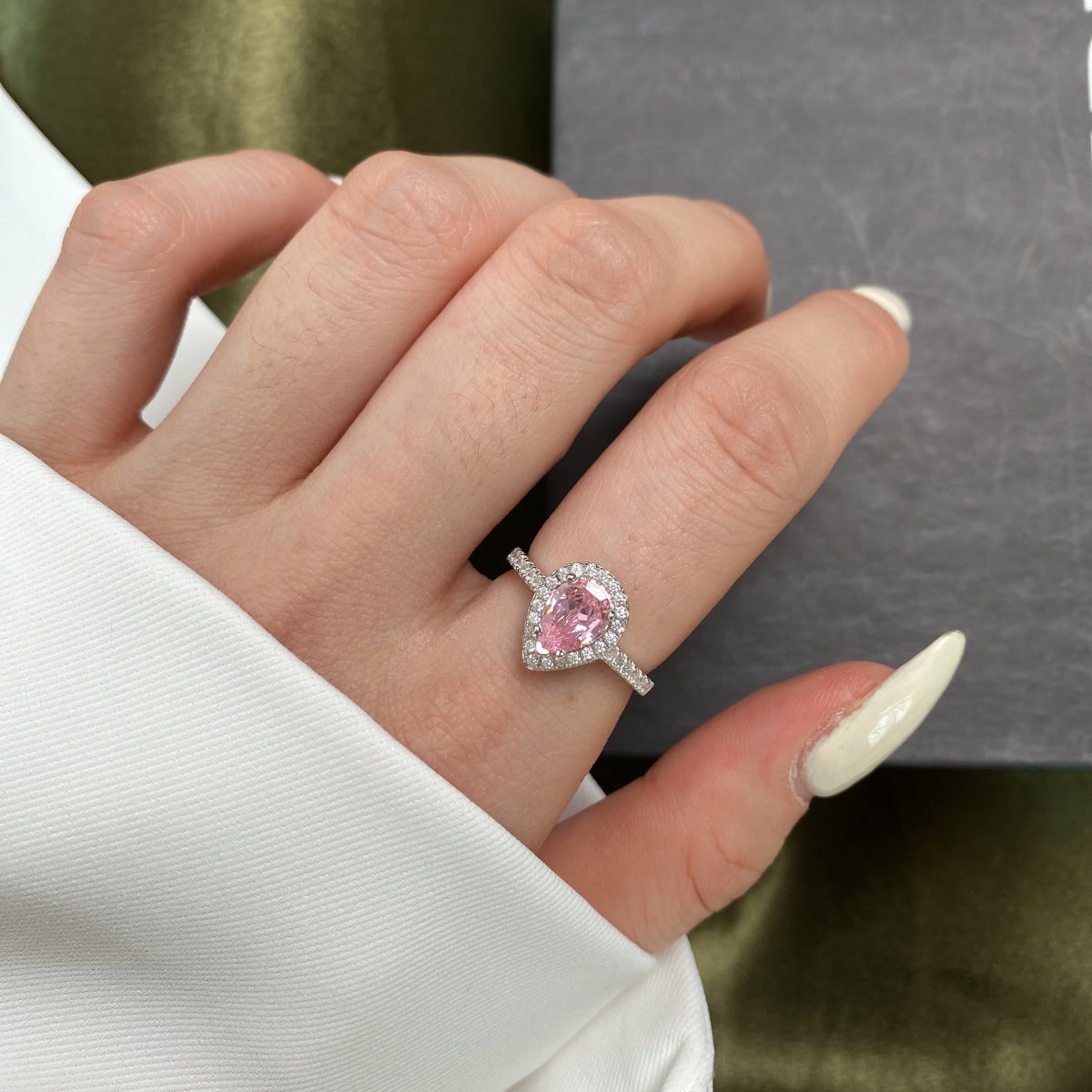 [Perla Lux]1.0 Carat Luxurious Resplendent Water Drop Shape Wedding Ring