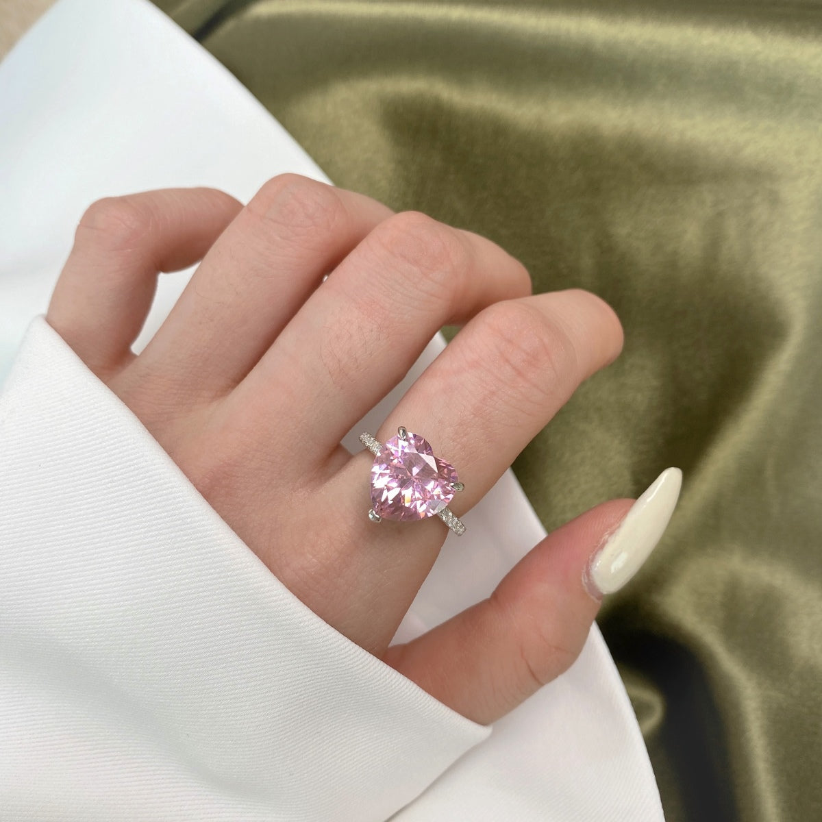 [Perla Lux]6.0 Carat Luxurious Sparkling Romantic Heart Cut Lover Ring