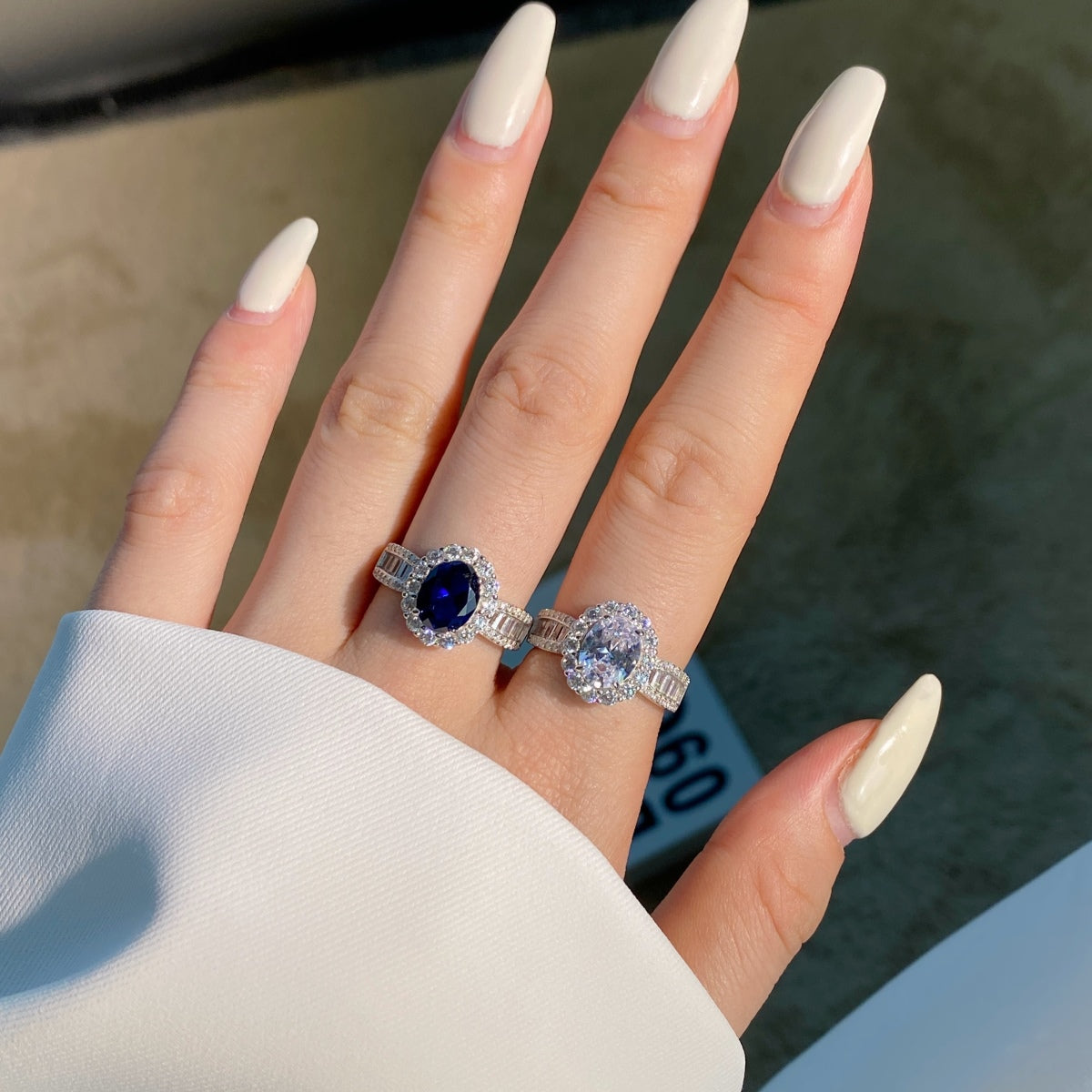 [Perla Lux]1.5 Carat Dazzling Charming Oval Cut Banquet Ring