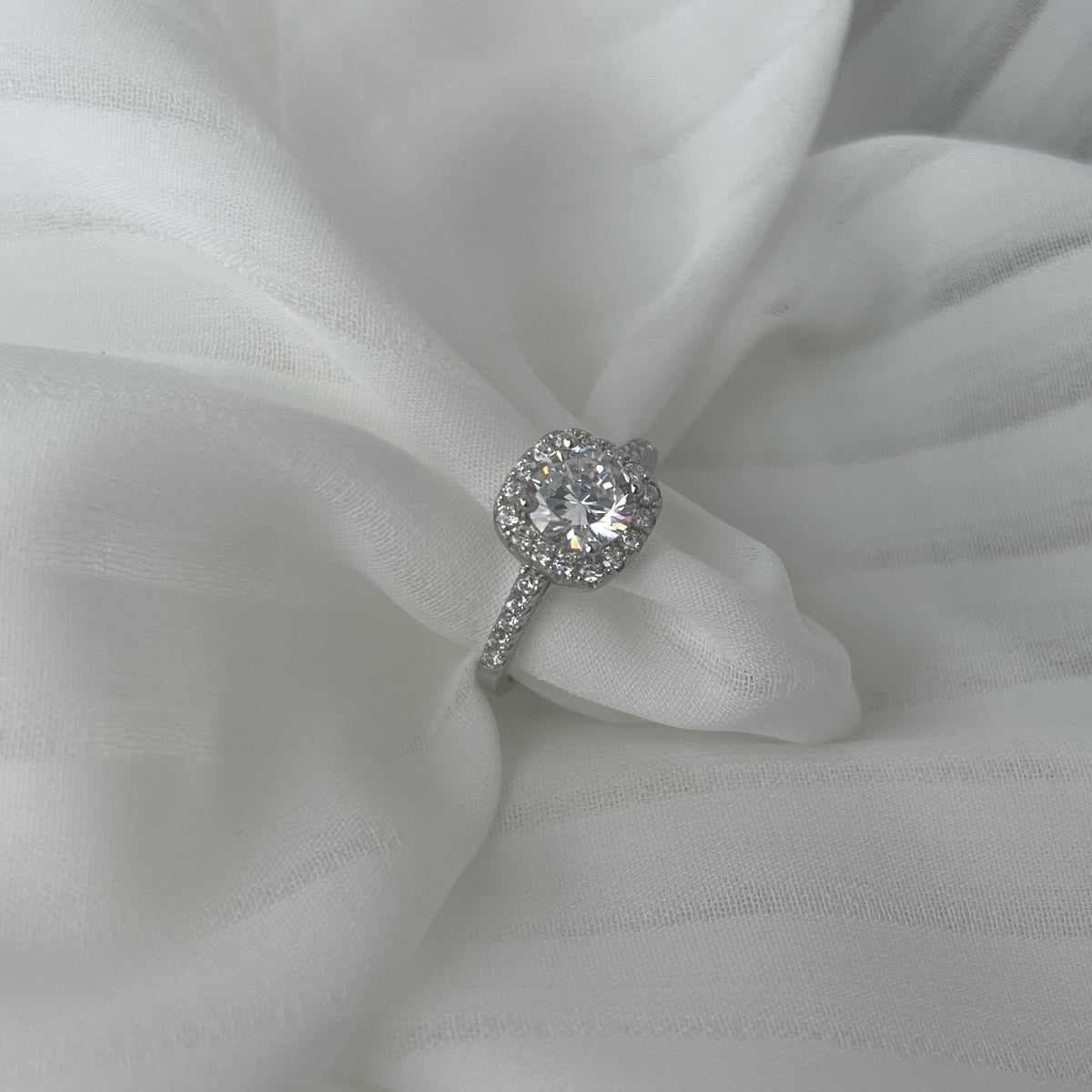 [Perla Lux]Dazzling Resplendent Round Cut Wedding Ring