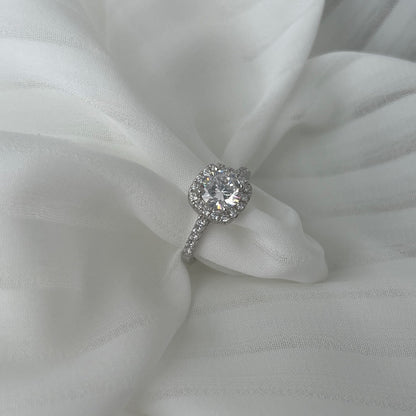 [Perla Lux]Dazzling Resplendent Round Cut Wedding Ring
