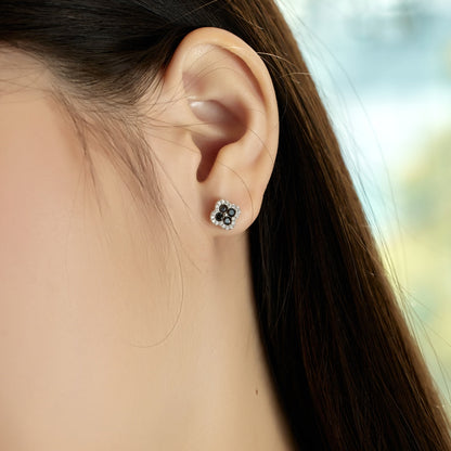 [Perla Lux]Four-Leaf Clover Flower Shaped Earrings