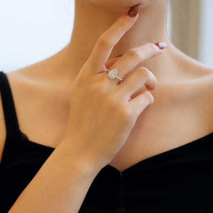 [Perla Lux]1.0 Carat Luxurious Resplendent Water Drop Shape Wedding Ring
