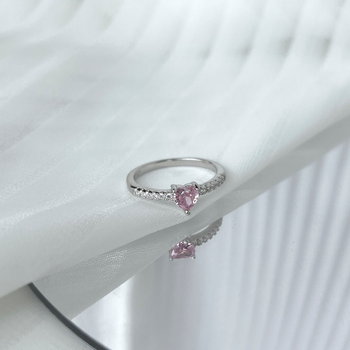 [Perla Lux]0.5 Carat CaratEternity Charming Heart Shape Lover Ring