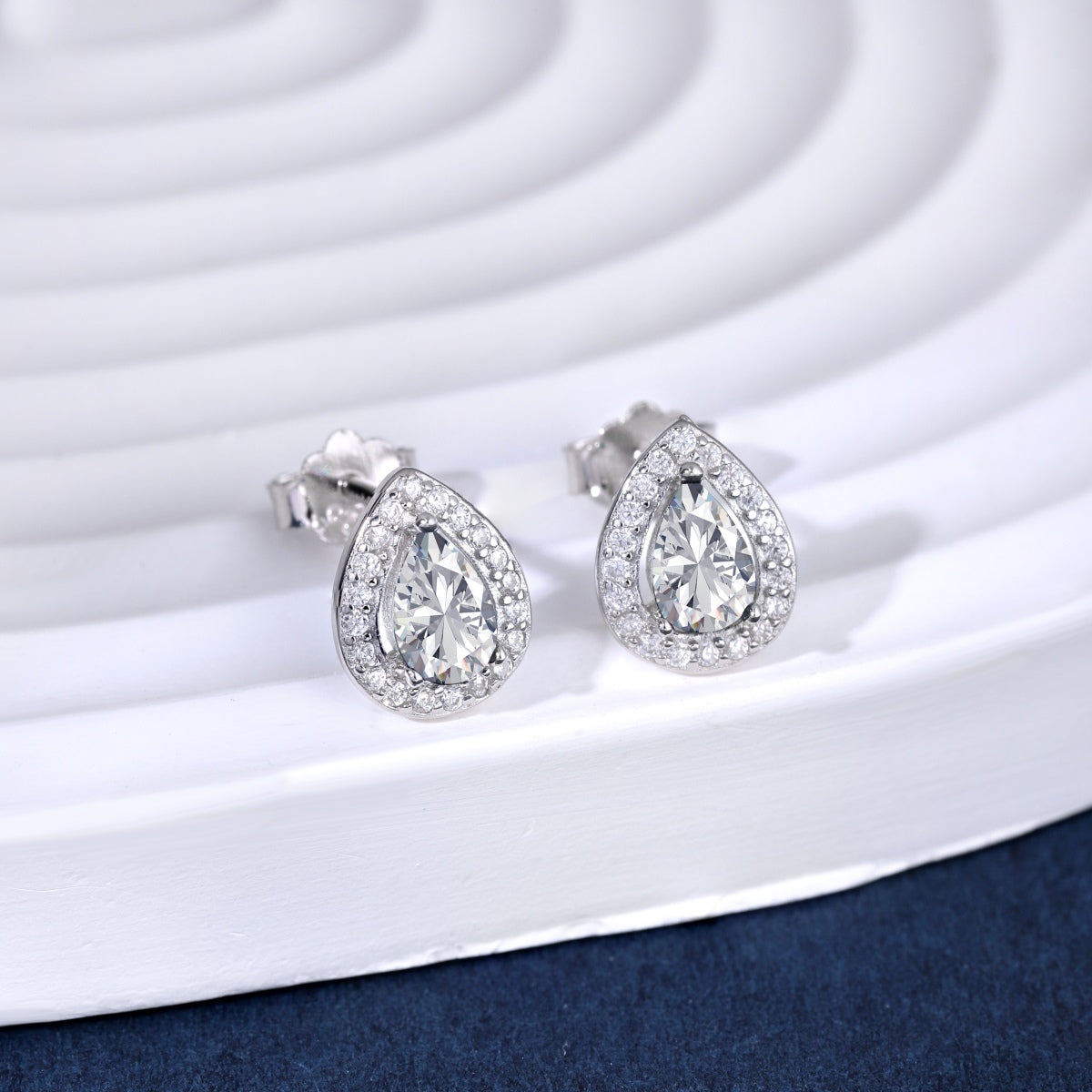 [Perla Lux]Luxurious Water Drop Shape Earrings