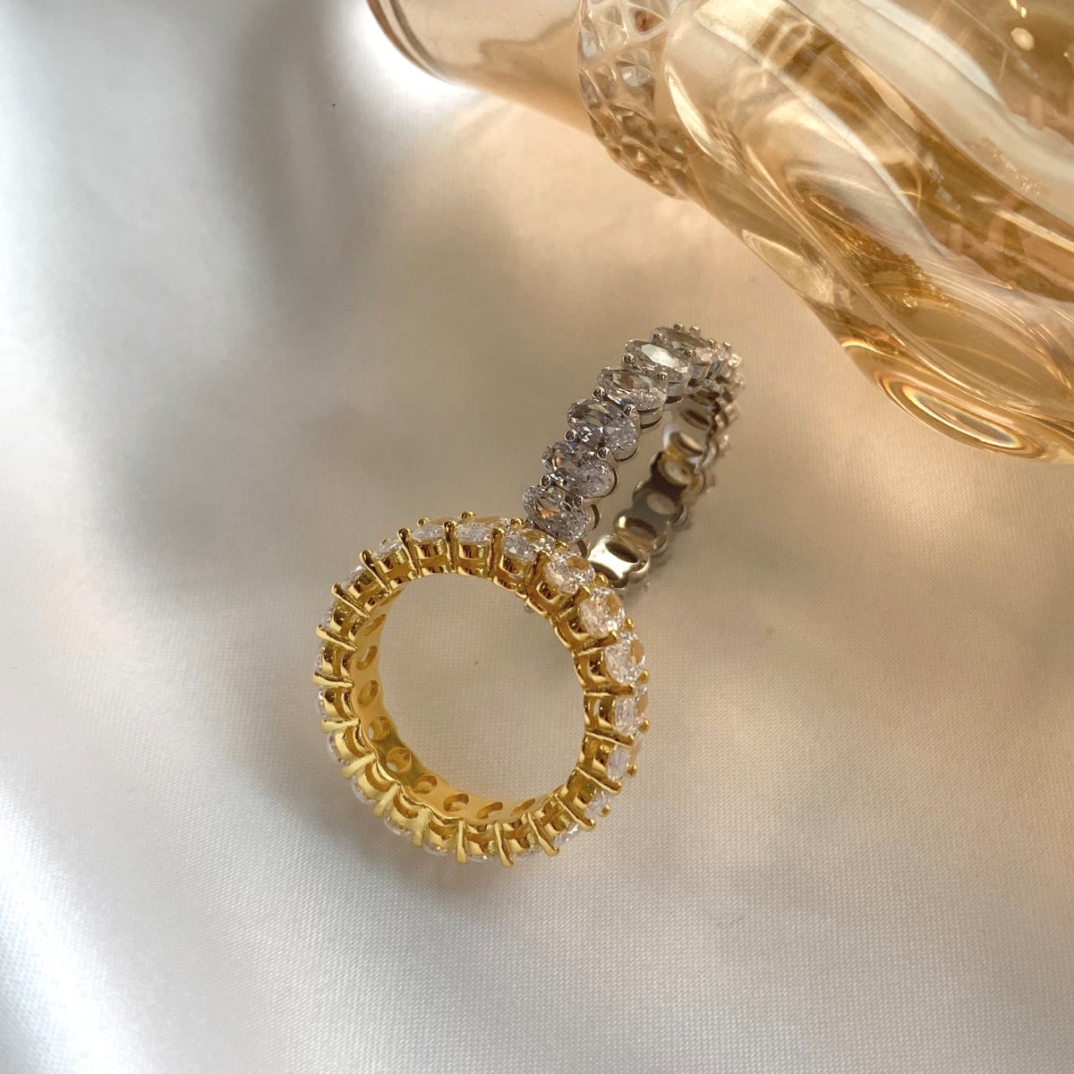 [Perla Lux]Ornate Oval Cut Tennis Ring