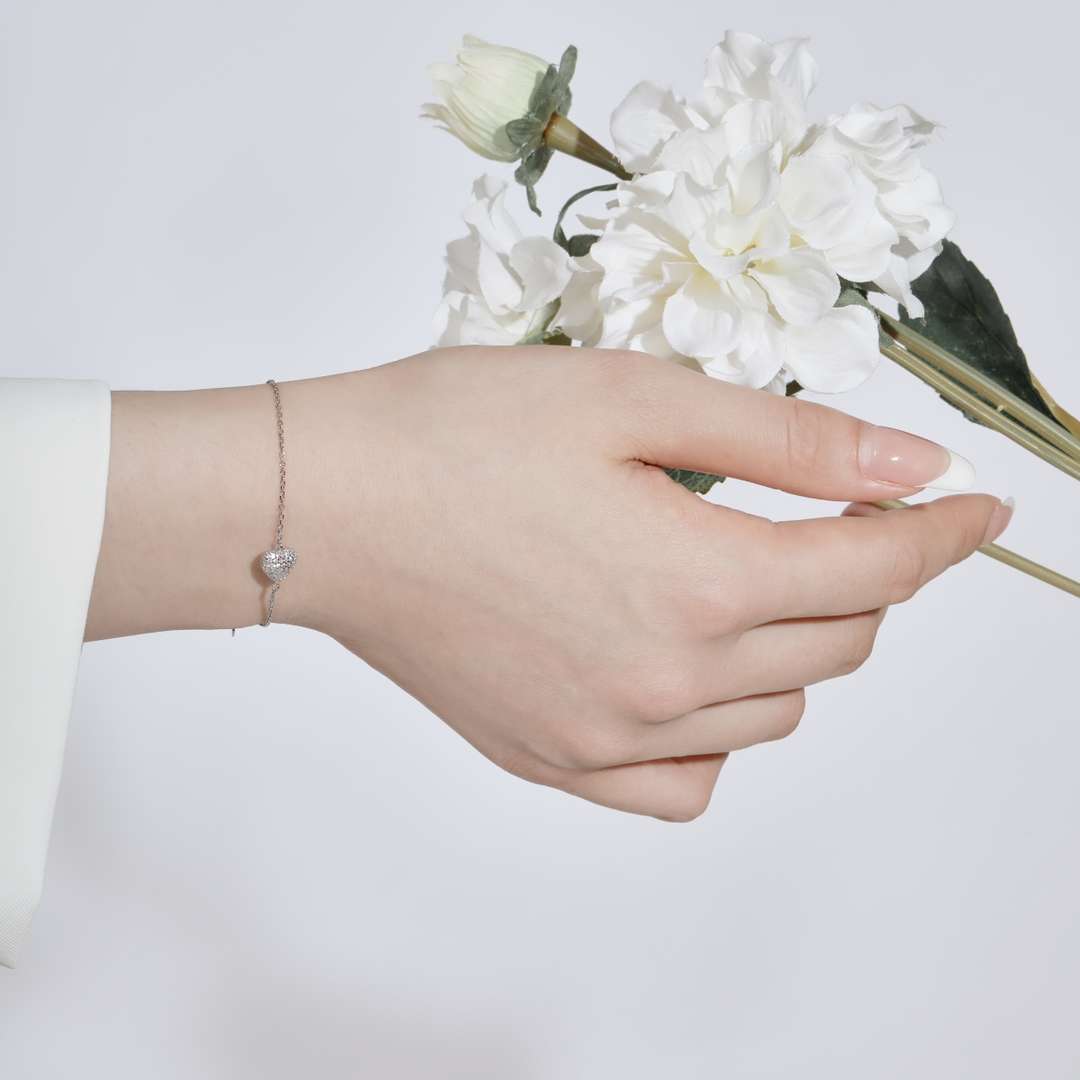 [Perla Lux]Heart-Shaped Gentle and Versatile Bracelet