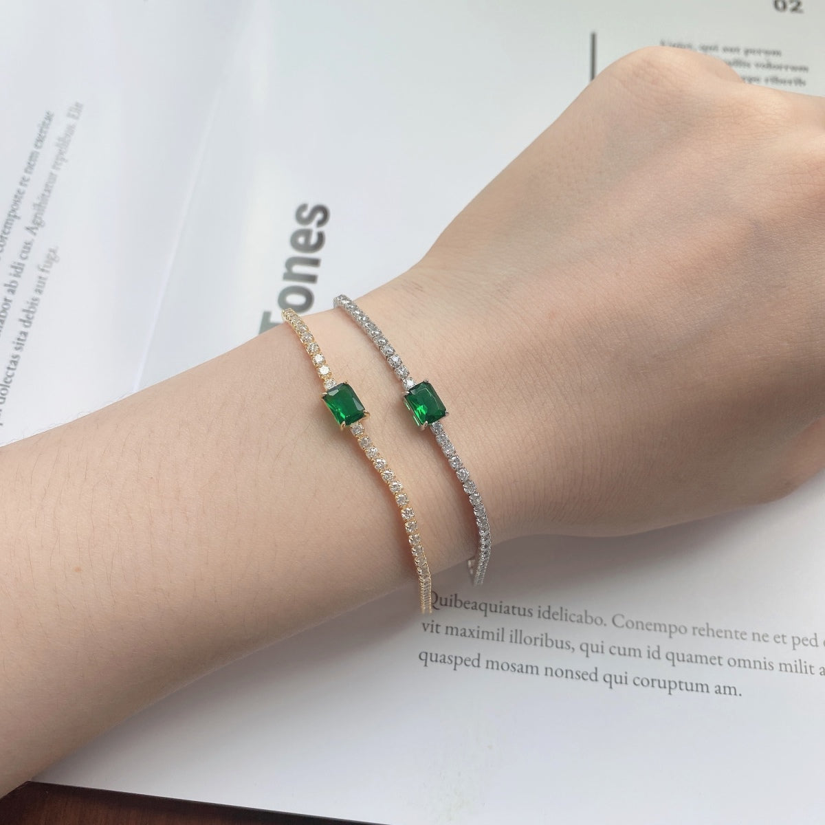 [Perla Lux]1.0 Carat Unique Emerald Cut Banquet Bracelet