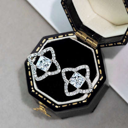 [Perla Lux]Elegant Star Shape Princess Cut Daily Earrings